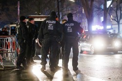 Sylwestrowe zamieszki w Berlinie. Ponad 230 zatrzymanych, 15 policjantów rannych