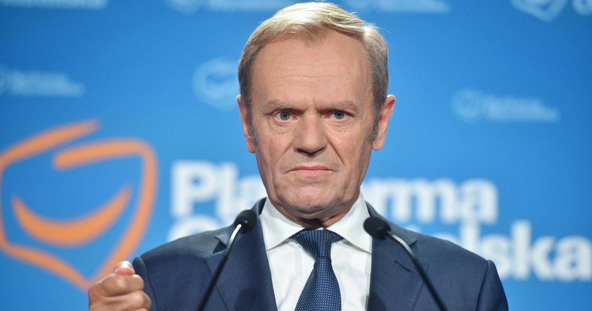 Donald Tusk spotkał się z klubem Koalicji Obywatelskiej - Vimarsana News