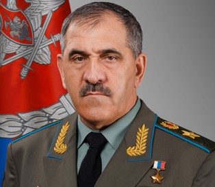 Putin wyciągnął asa z rękawa. Groźny generał ma zrobić porządek na froncie