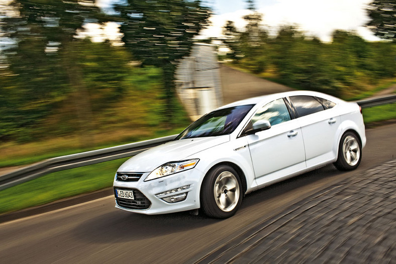 Ford Mondeo: VW Passat na celowniku