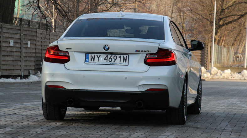 BMW M240i xDrive Coupe