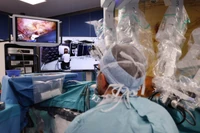 Polscy kardiochirurdzy w europejskiej czołówce operacji robotycznych serca