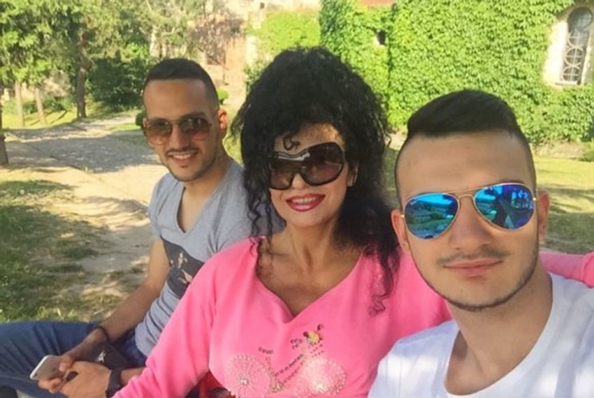 Lidija Vukićević sa sinovima