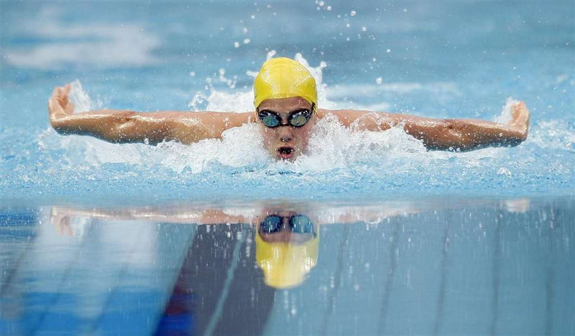 Seksowna pływaczka straciła super brykę. Przez wpis. Stephanie Rice straciła jaguara przez "pedałów"