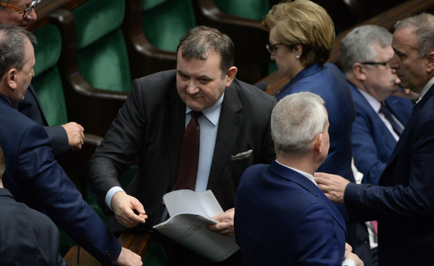 Gawłowski dodał, że z pozyskanych przez niego dokumentów wynika, że Krzysztof B. „za wszystko płacił gotówką”