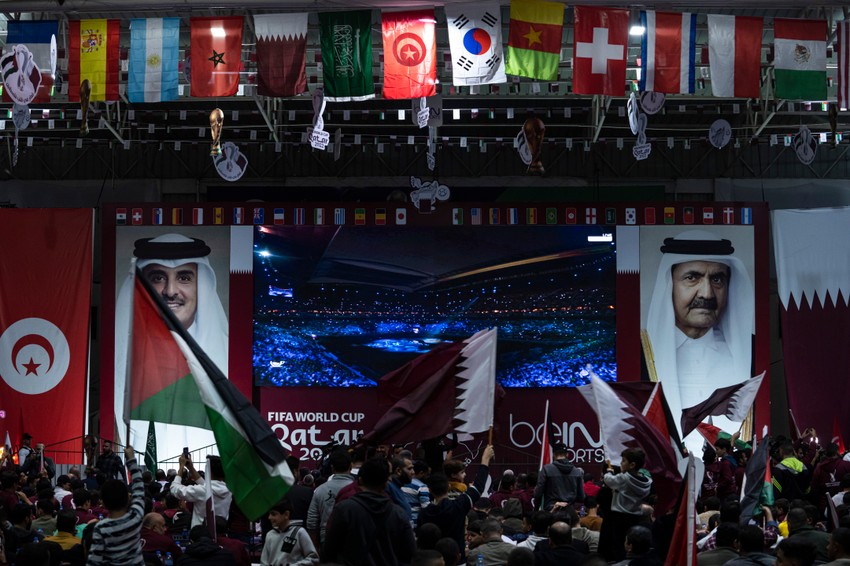 Svetsko prvenstvo u fudbalu u Dohi, Katar - portreti katarskog emira šeika Tamima bin Hmada al Tanija i njegovog oca Hamada bin Kalife al Tanija