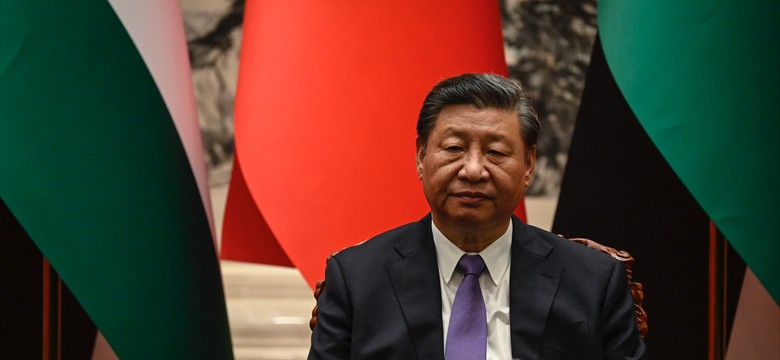 Gdzie dwóch się bije, tam Pekin korzysta. Xi Jinping po cichu podbiera Putinowi sojuszników