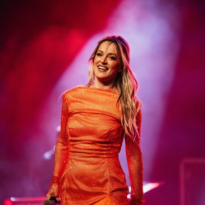 Tijana Bogićević na koncertu u Novom Sadu
