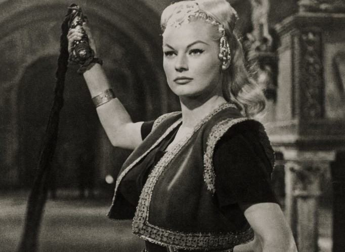 Anita Ekberg w filmie 'Mongołowie'