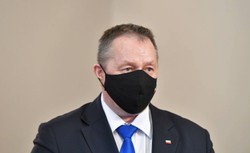 Wulgarny wpis kuratora oświaty. KO chce jego dymisji