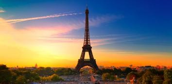 9. Wieża Eiffla. Corocznie ściąga 6,7 mln turystów.