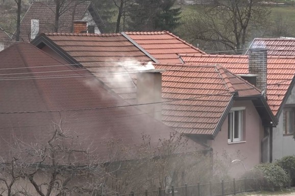 "Otvorio je vrata od kola, preskočio flašice sa vodom i popio OTROV!" Potresni detalji tragedije u Ivanjici u kojoj je preminuo dečak (12)