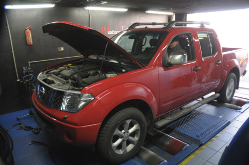 Nissan Navara 2.5d LE - Pikap wielozadaniowy