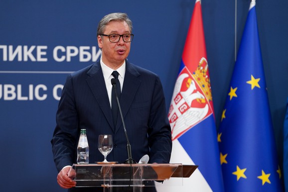 Vučić se sastao sa premijerom Grčke Kirjakosom Micotakisom u Tivtu