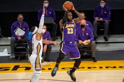 Lakers przegrali po dogrywce. Jazz bez problemów pokonali Hornets