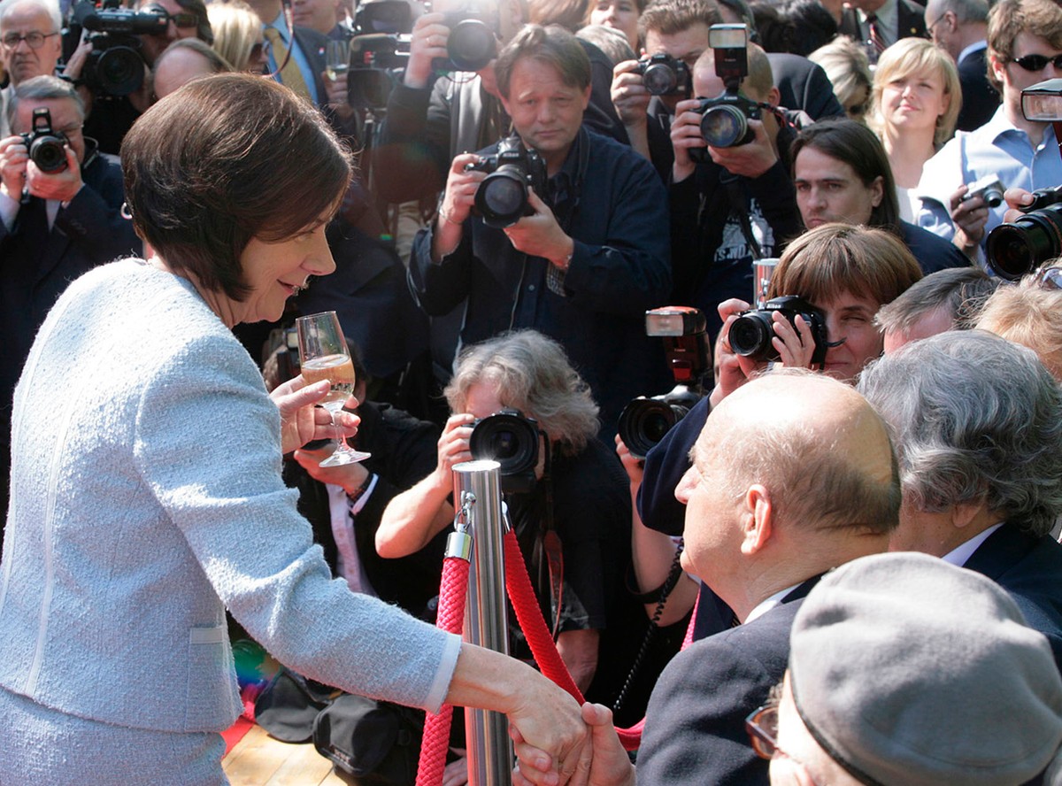 Maria Kaczyńska chce lepiej wypełniać rolę pierwszej damy od swojej poprzedniczki Jolanty Kwaśniewskiej