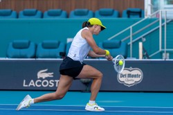 Sensacyjna porażka Igi Świątek. W Montrealu odpadła już w 1/8 finału