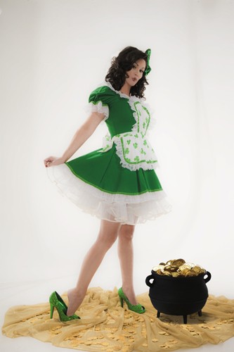 Odważne mormonki wzięły udział w sesji do kalendarza 'Hot Mormon Muffins: A Taste of Motherhood' by przełamać istniejący stereotyp mormońskich kobiet. Panie zapozowały w stylizacjach pin-up girls