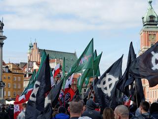 Nacjonaliści nacjonalizm krzyż celtycki skrajna prawica neofaszyści