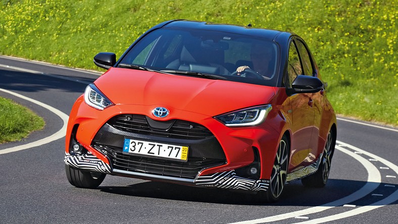 Nowa Toyota Yaris już wiemy jak jeździ hybryda czwartej