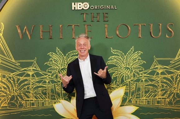 ON VLADA AMERIČKOM TELEVIZIJOM Ko je Majk Vajt, kreator "The White Lotus" koji izluđuje sve zvezde