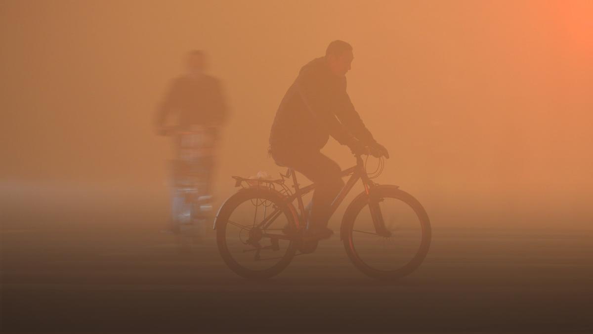 Polska "europejską stolicą smogu". Z problemem walczy jednak cały świat