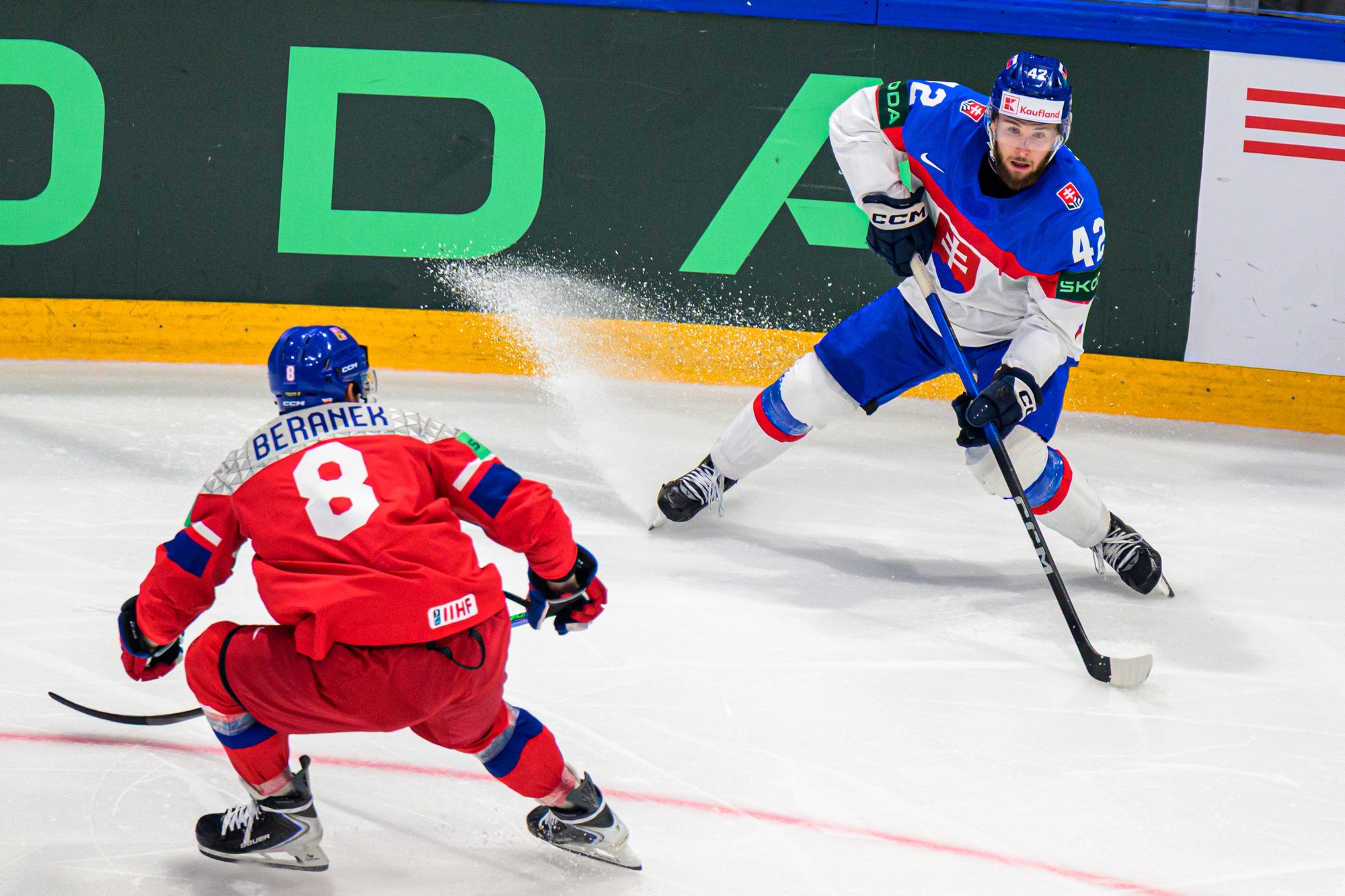 Ondrej Beránek (Česko) a Aurel Nauš (Slovensko).