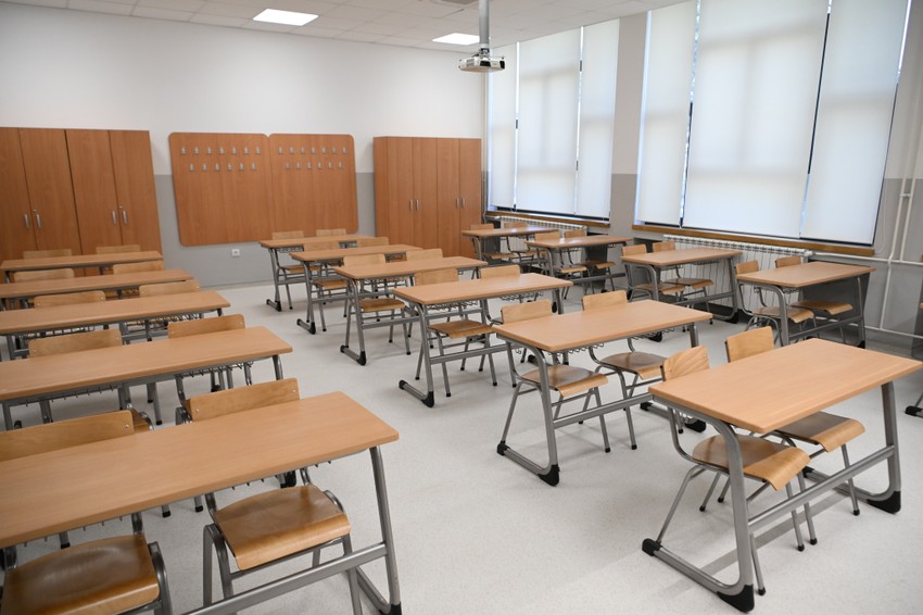 Gimnazija u Mladenovacu