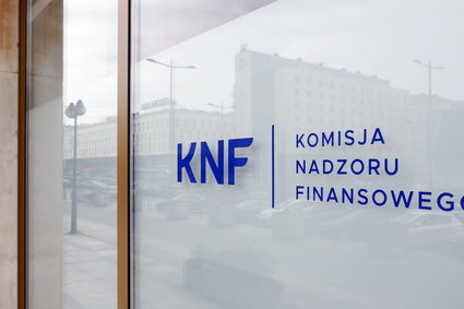 Troje byłych prezesów NBP krytykuje zatrzymanie Andrzeja J., byłego prezesa KNF