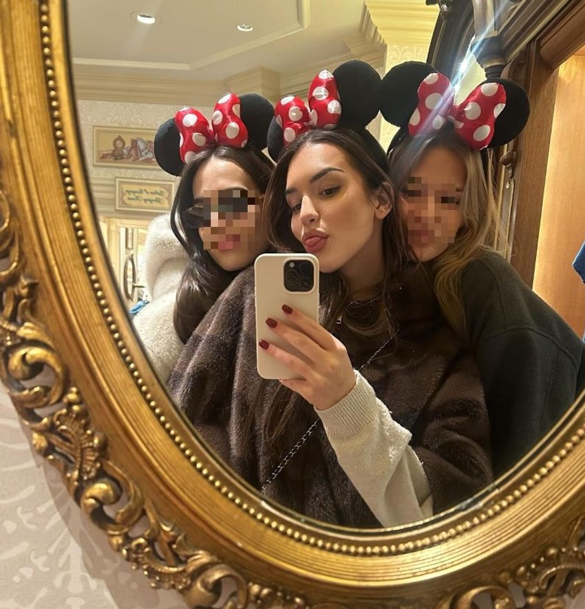 Hana Ikodinović, objava iz Pariza