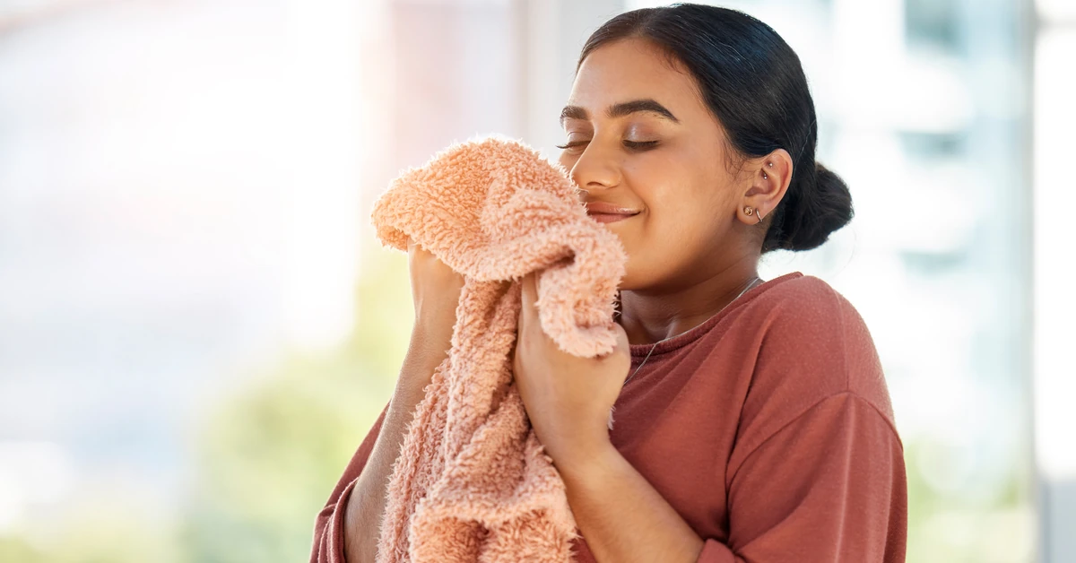 Wsypuję 2 łyżki do bębna zamiast płynu do płukania. Pranie przepięknie pachnie, a bęben lśni czystością