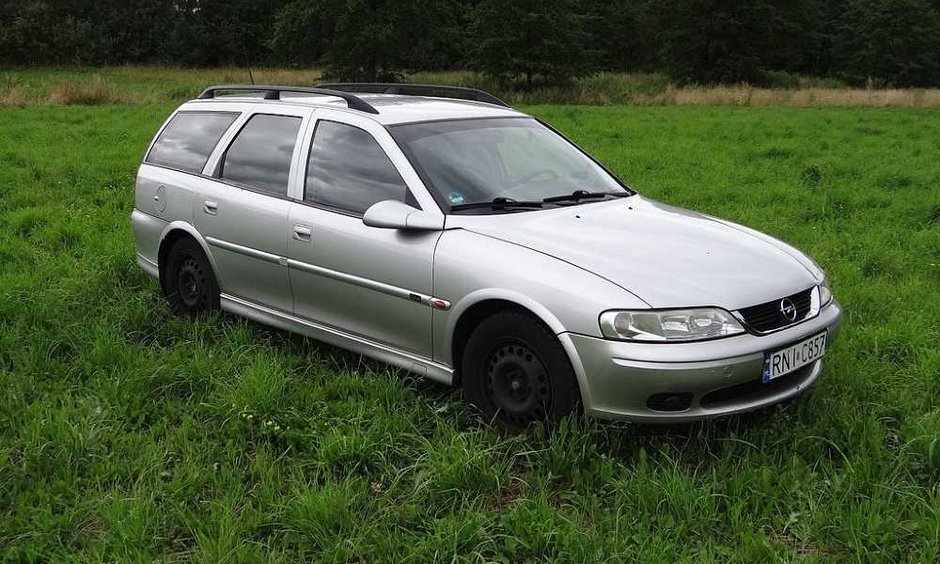 Opel Vectra B Fot. Zbigniew Czernik/CC BY 3.0