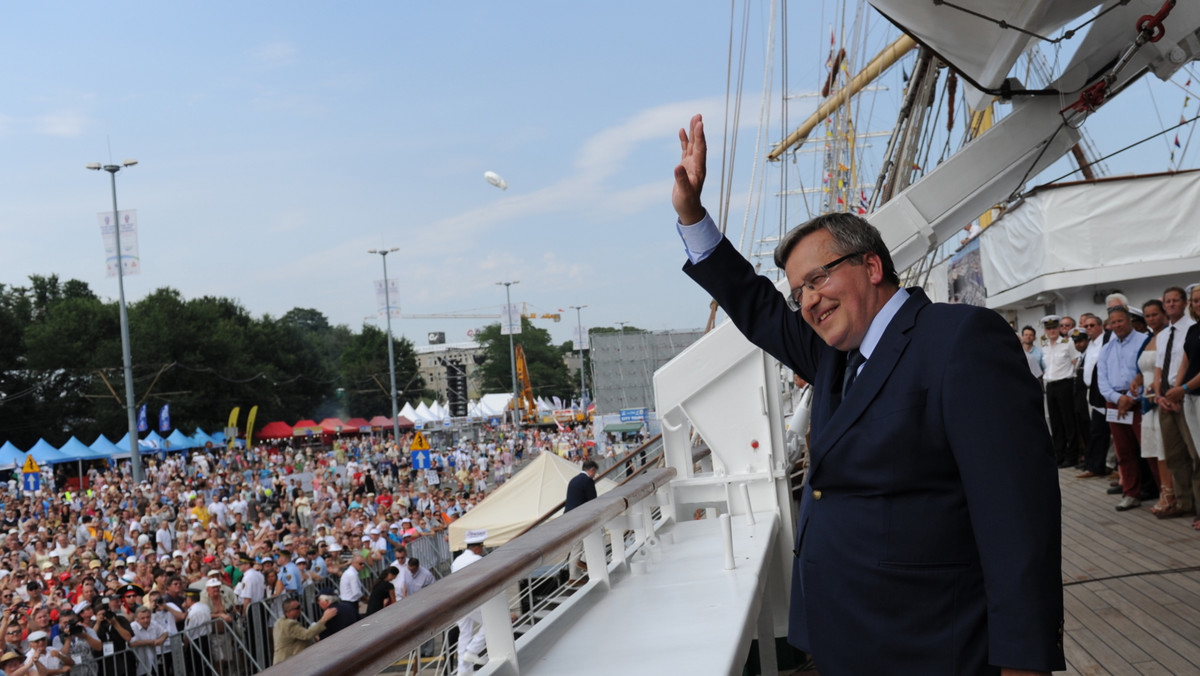 Jestem zainteresowany stabilnością sceny politycznej, ale powinna ona oznaczać wolę reformowania kraju - powiedział we wtorek prezydent Bronisław Komorowski. Opowiedział się za głęboką modernizacją gospodarki, w tym reformą systemów podatkowego i pracy oraz finansów publicznych.