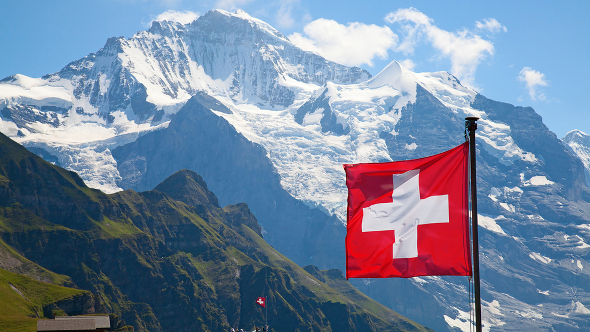 Wyznaczone na najbliższą niedzielę referendum w Szwajcarii ma między innymi zadecydować o ewentualnym wprowadzeniu bezwarunkowego dochodu podstawowego dla wszystkich obywateli.