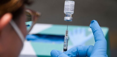 Szczepionka Pfizera – trzecia dawka? Izrael podjął zdecydowane kroki