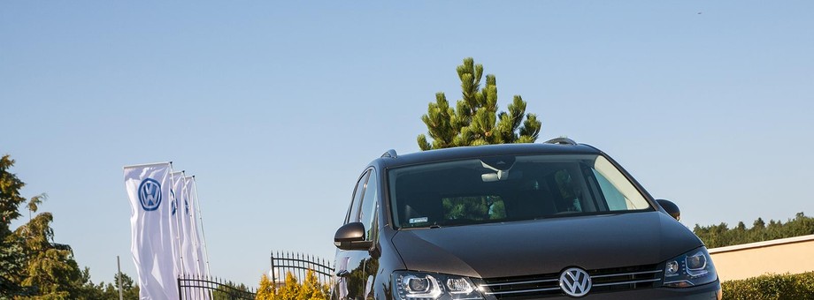 Volkswagen Sharan wjeżdża do salonów