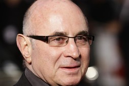 Bob Hoskins