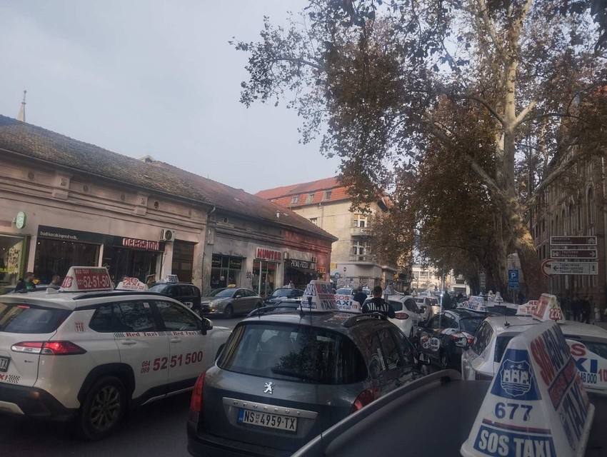 Novi Sad - protest taksista