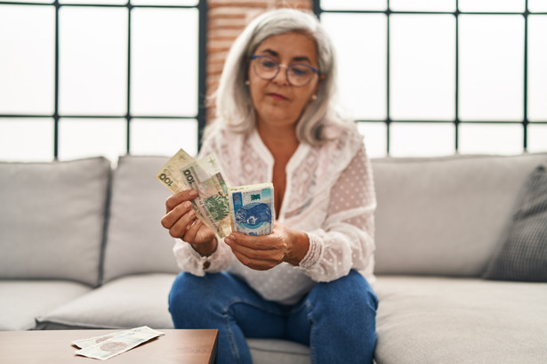 Odroczenie emerytury to korzystne rozwiązanie dla seniorów, którzy chcą otrzymywać wyższe świadczenie