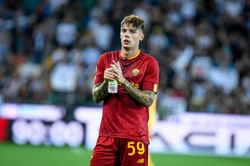 Nicola Zalewski wróci do "żywych"? Roma zwolniła Daniele De Rossiego