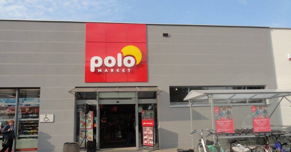 Promocja "3+1" w Polomarket na Wszystkich Świętych. Klienci już szturmują sklepy!