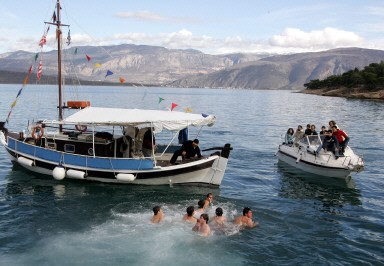 GREECE-EPIPHANY-CROSS