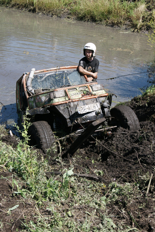 PT Dragon Winch Extreme – Brodnica: błotny pogrom