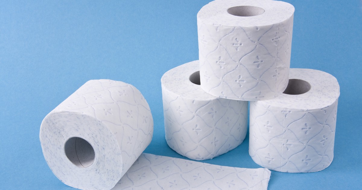 Brzmi niedorzecznie, ale ten trik naprawdę działa! Papier toaletowy rozwiąże popularny problem