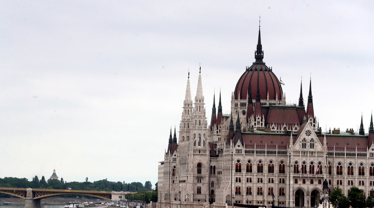 Az Országgyűlés nyilatkozatot fogadott el a háborúról / Fotó: Pozsonyi Zita