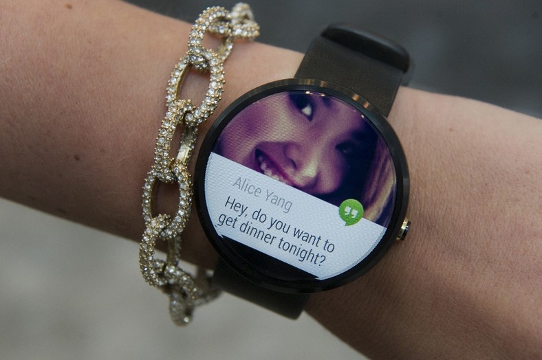 Moto 360