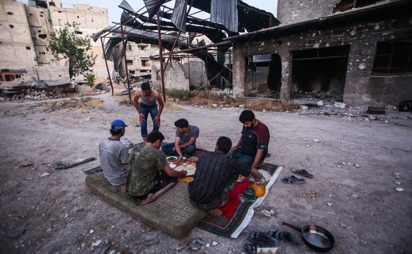 SYRIA. RAMADAN NA GRUZACH DAMASZKU