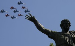 Rosja świętuje Dzień Zwycięstwa. Na Placu Czerwonym defilada skromniejsza niż rok temu [GALERIA]