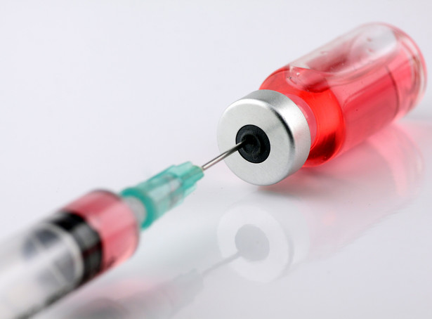 17 października Włochy wstrzymały dystrybucję 2,3 miliona dawek szczepionki przeciwko grypie o nazwie Inflexal V