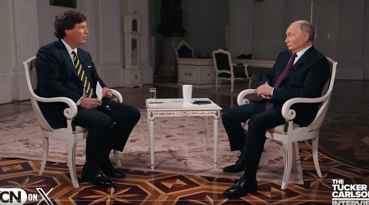 Tucker Carlson Moszkvában interjúvolta meg Vlagyimir Putyint, az Orbán Viktorral való viszony is szóba került /Fotó: Tucker Carlson X